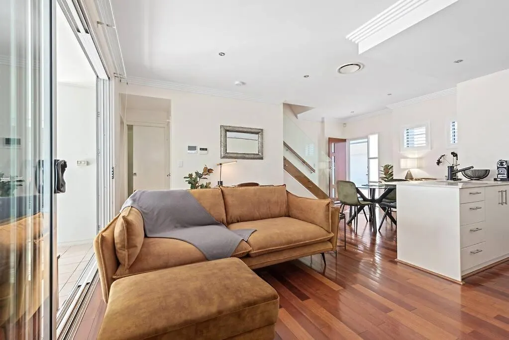 Holiday home Blissful Bulimba ~ 3Bed/2.5Bath/1Car ~ Townhouse Villa Brisbane Australia