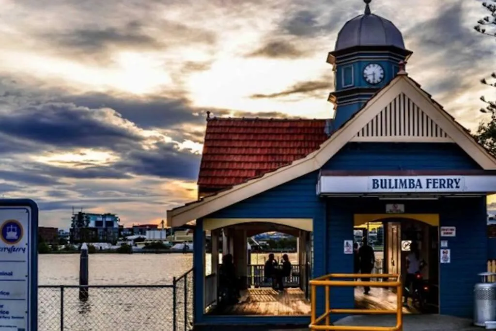Holiday home Blissful Bulimba ~ 3Bed/2.5Bath/1Car ~ Townhouse Villa Brisbane