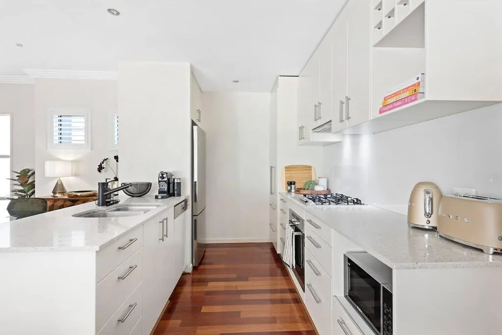 Holiday home Blissful Bulimba ~ 3Bed/2.5Bath/1Car ~ Townhouse Villa Brisbane